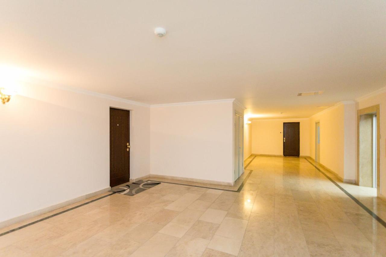 Central Cozy 3Bd-2Bath Apartment Tbilisi Bagian luar foto
