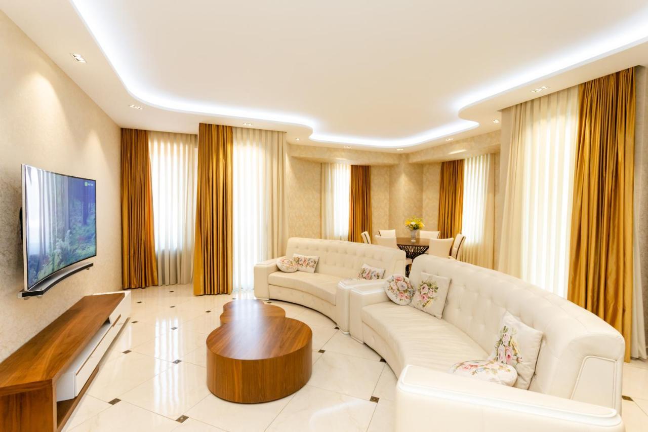 Central Cozy 3Bd-2Bath Apartment Tbilisi Bagian luar foto