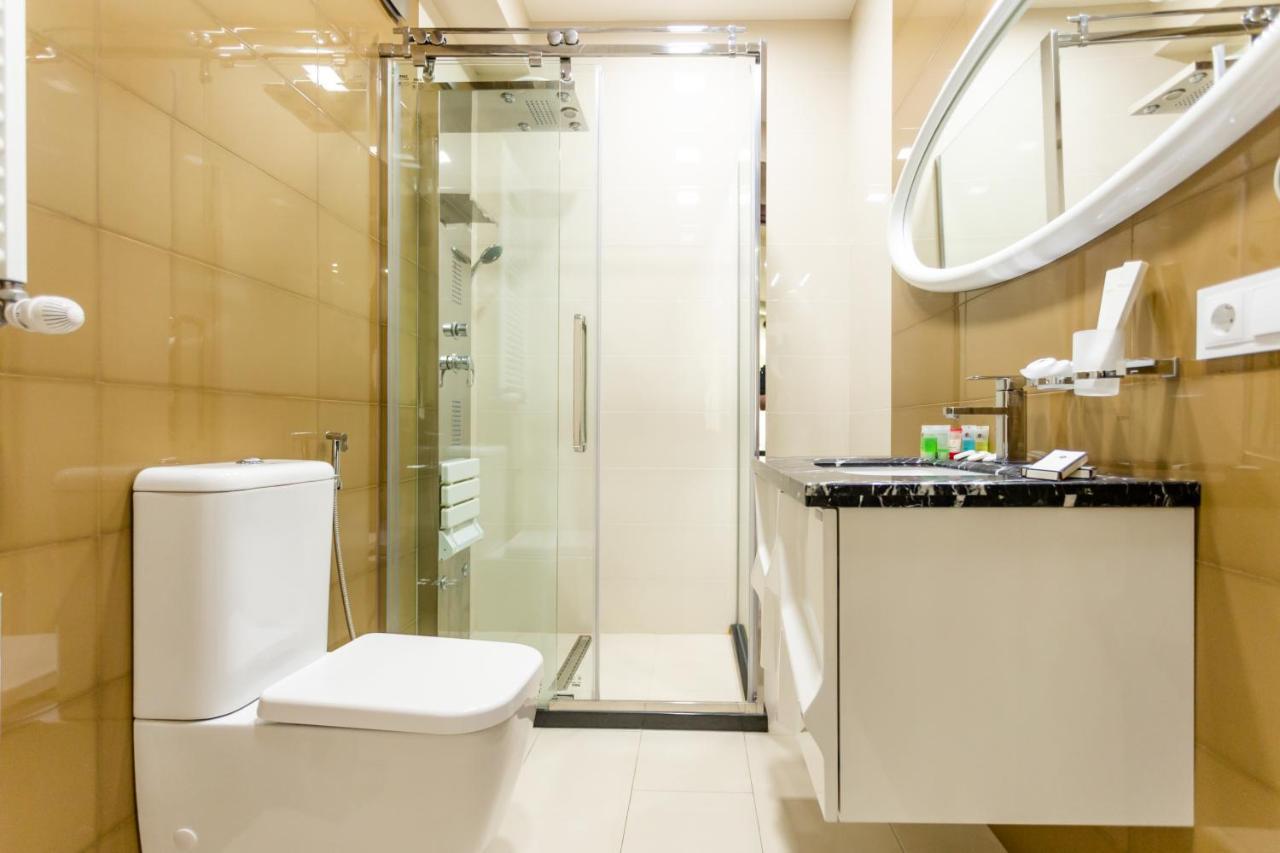 Central Cozy 3Bd-2Bath Apartment Tbilisi Bagian luar foto