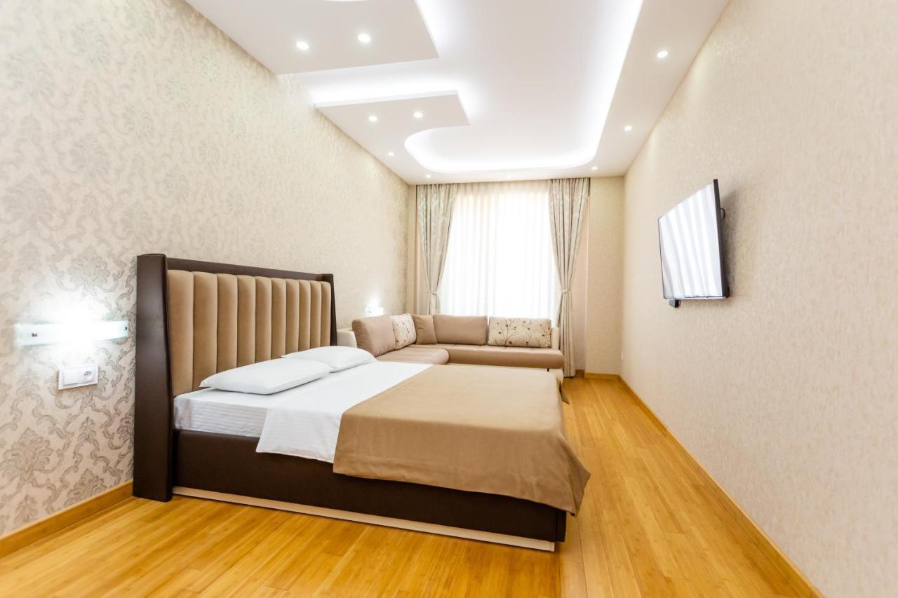 Central Cozy 3Bd-2Bath Apartment Tbilisi Bagian luar foto